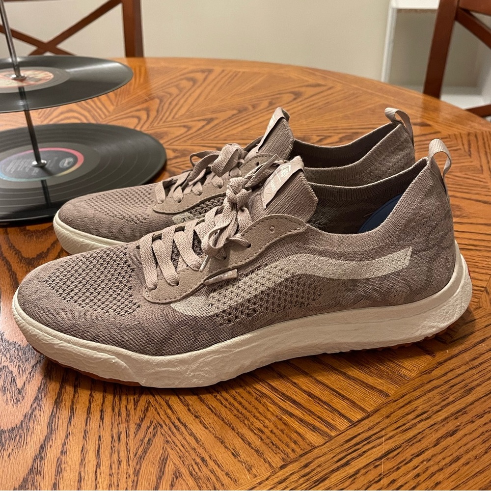Vans UltraRange VR3 Shoes - Tan/Gray Cobblestone